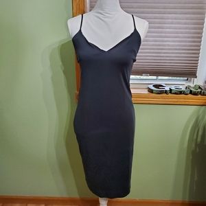 Mikey and Joey sleeveless medium dress.